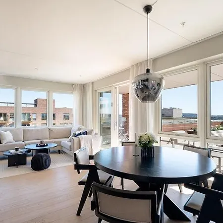 Exclusive With Private 82 Sqm Roof Terrace And Parking Space Oslo